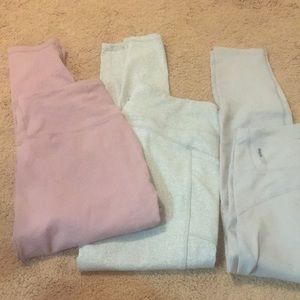 4 pair of NWOT leggings